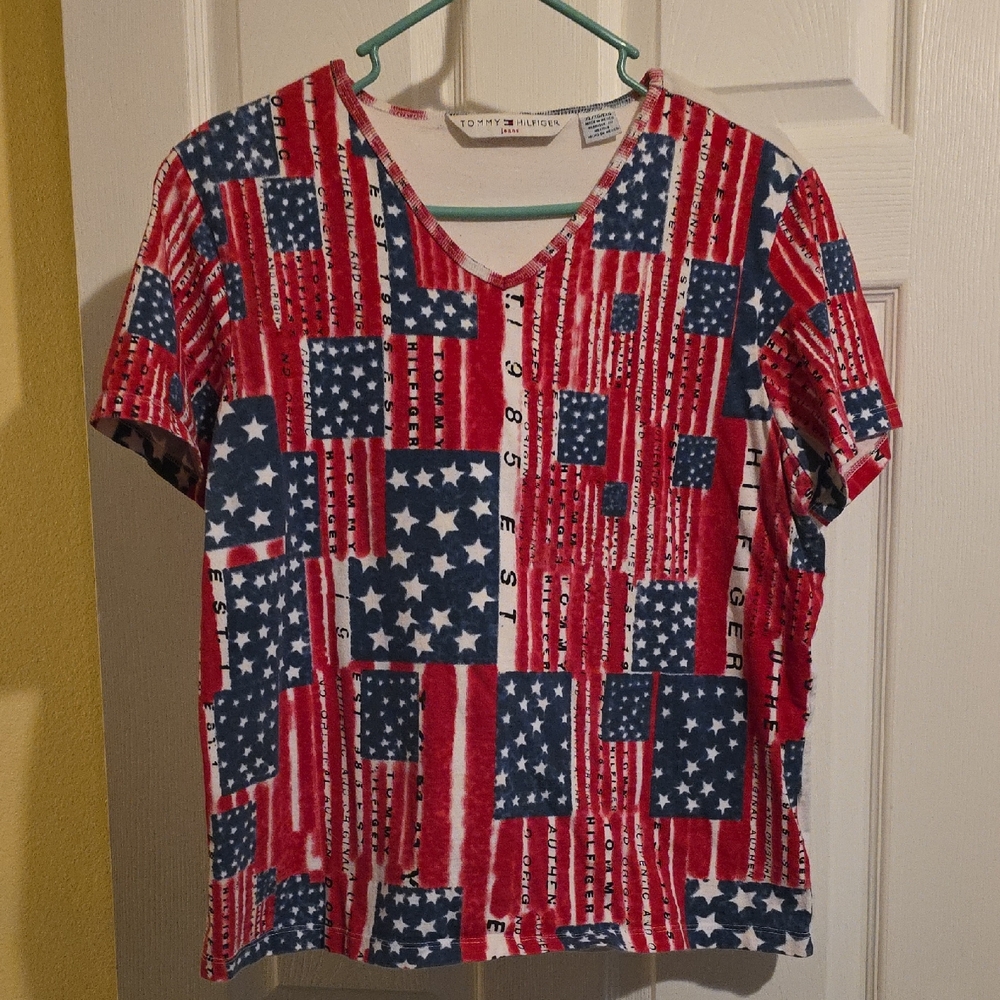 Tommy Hilfiger Red and Blue Short Sleeve Tee Patriotic Design